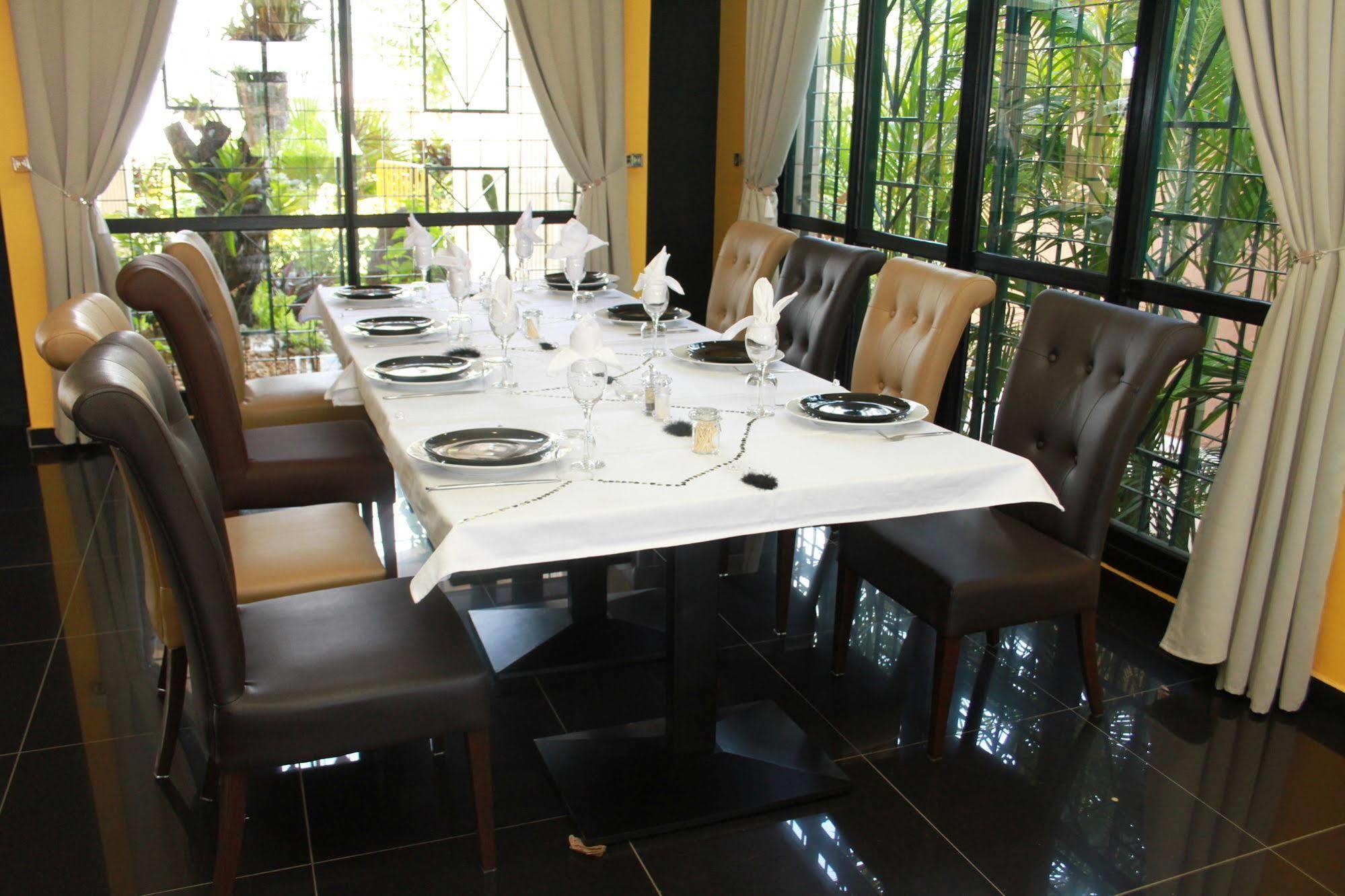 Hotel Sol Beni أبيدجان المظهر الخارجي الصورة